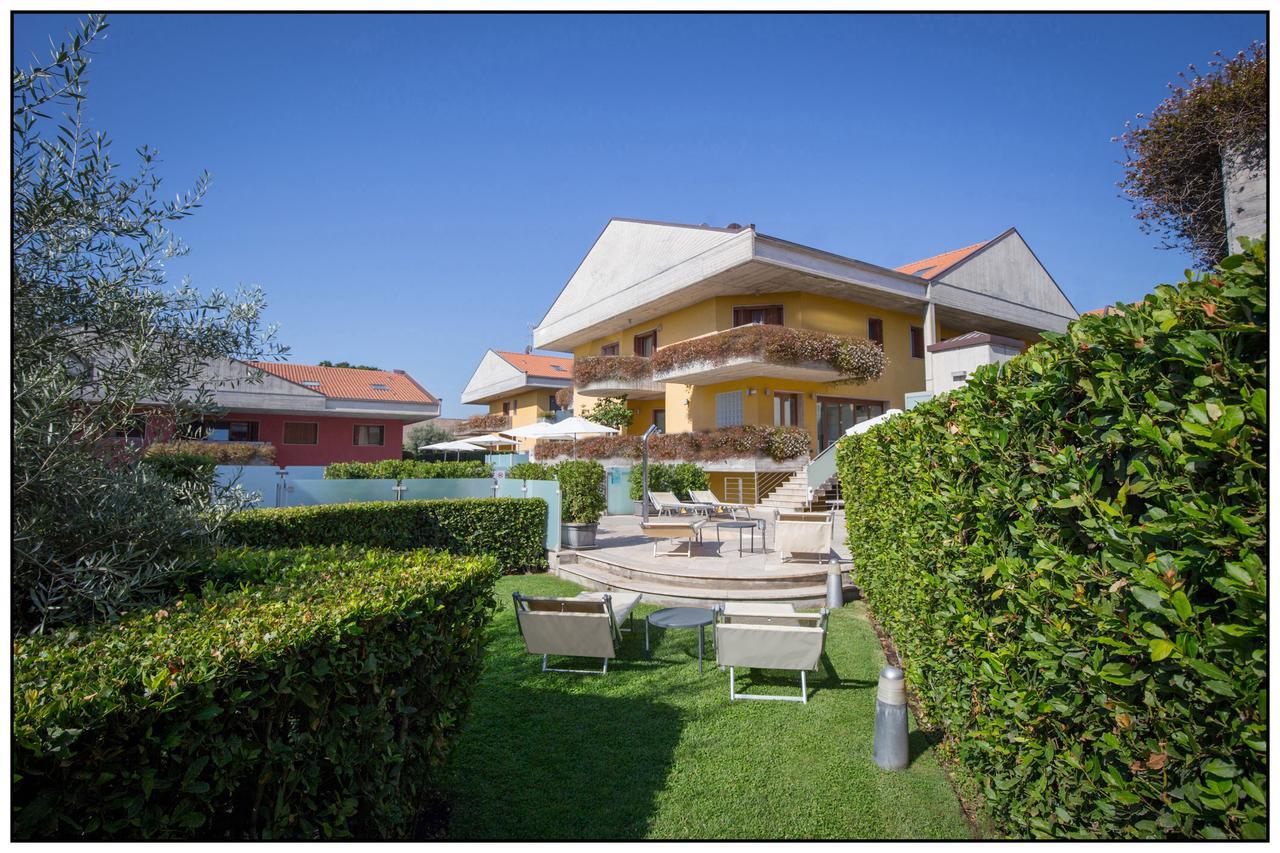Catania Hills Aparthotel 4*