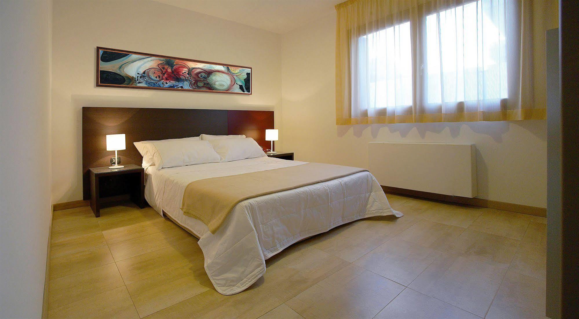 Catania Hills 4*